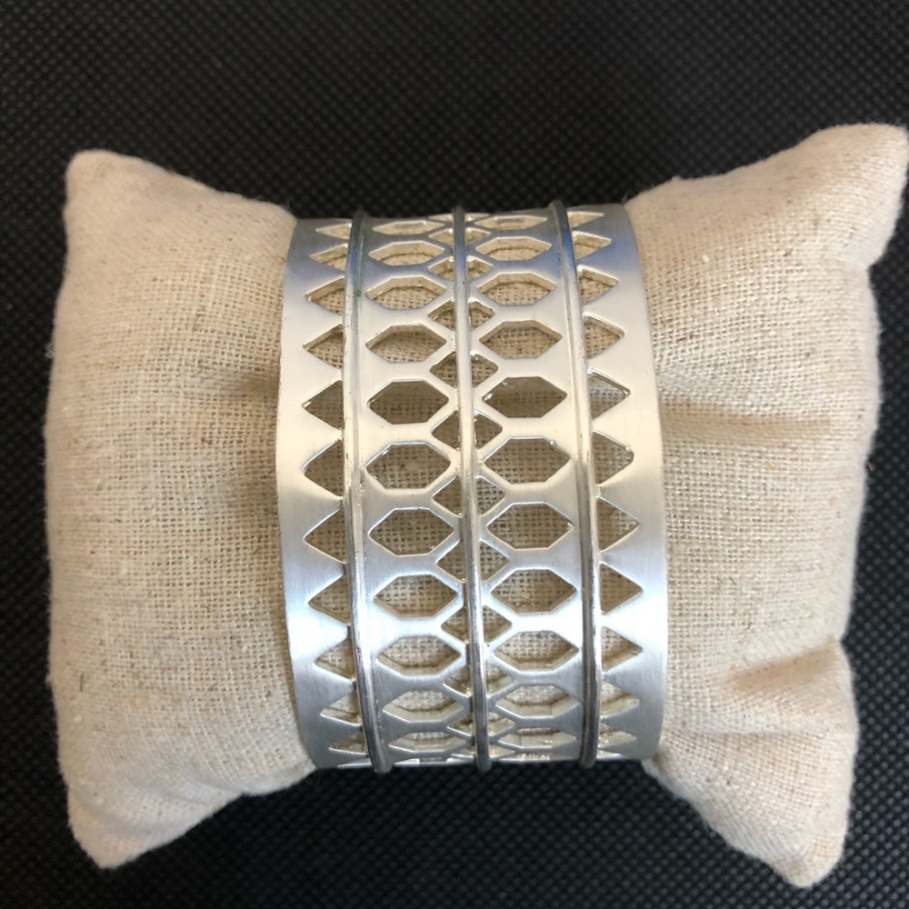Stella & Dot Plait Cuff New in Box